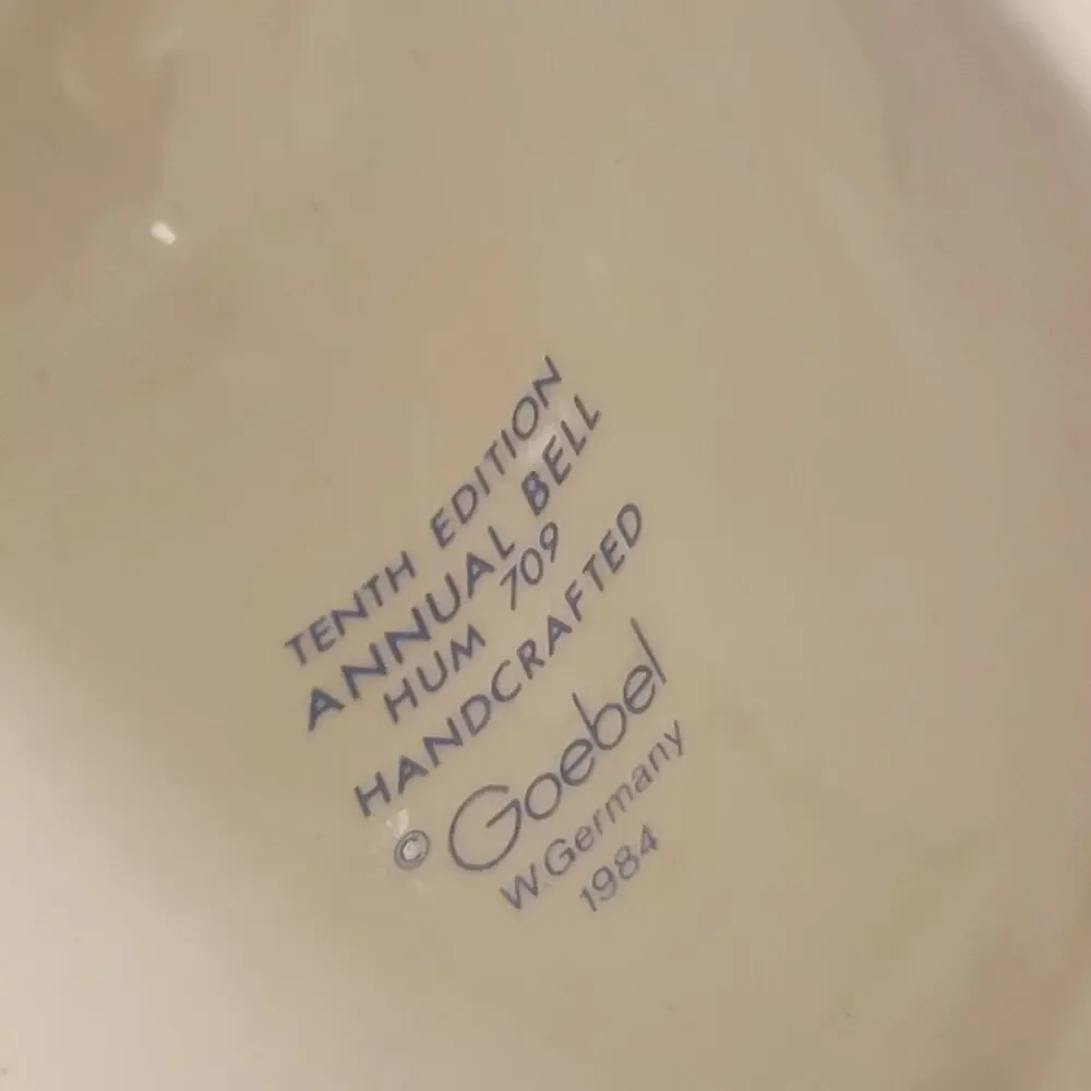 Vintage 1987 Goebel Hummel 10th Annual Bell With Loving Greetings HUM 709